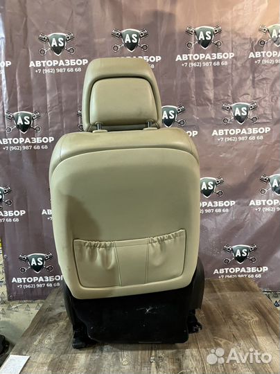 Сиденье переднее правое Kia quoris 3.8