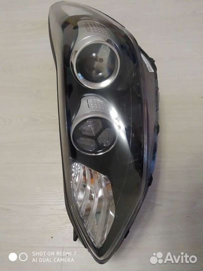 Фара левая Kia Sportage 4