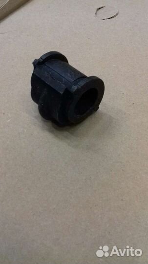 Втулка стабилизатора перед Almera N16