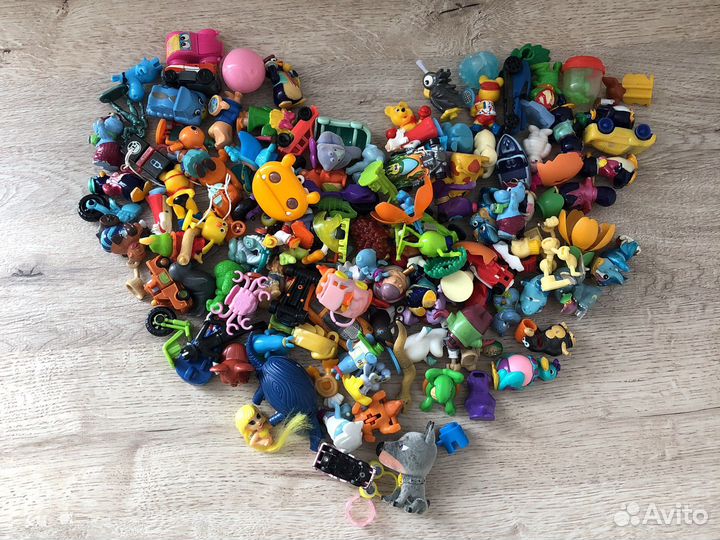 Мелкие игрушки киндеры