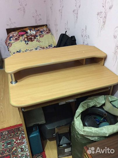 Компьютерный стол