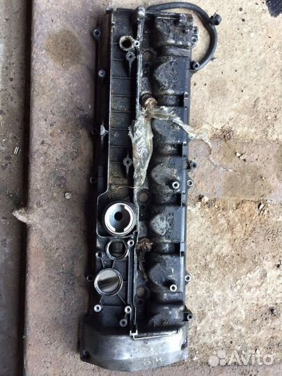 Клапанная крышка на мерседес мотор М648