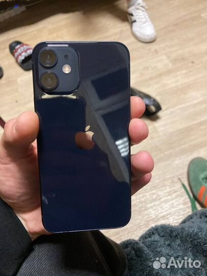 iPhone 12 mini, 64 ГБ