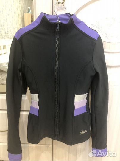 Костюм для занятий фигурным катанием