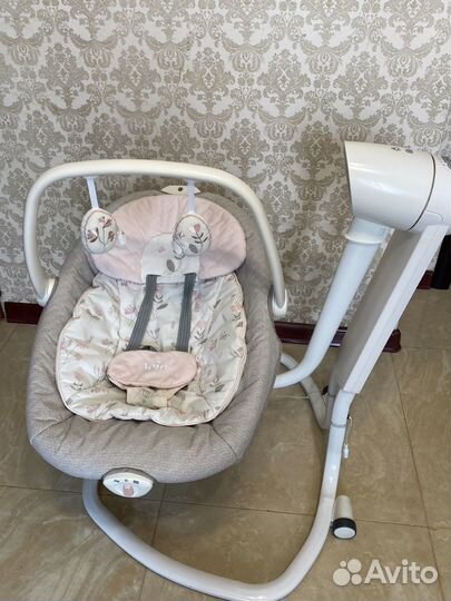 Шезлонг для новорожденных