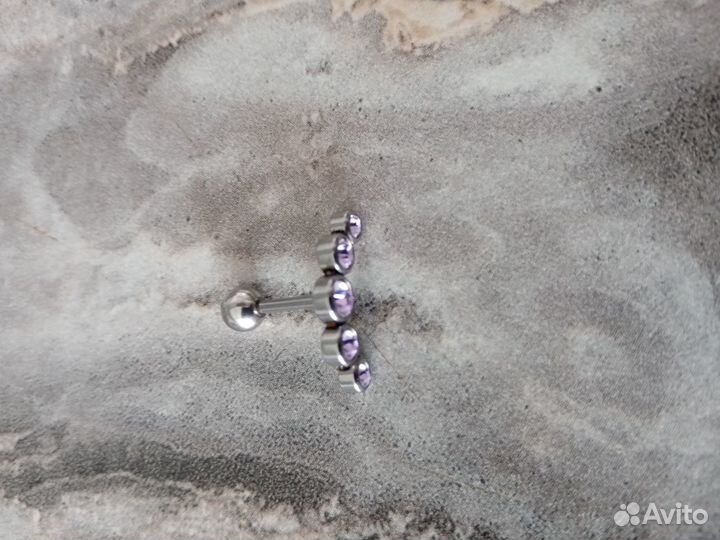 Серьга-накрутка в ухо (хрящ)