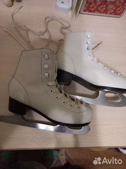 Коньки фигурные