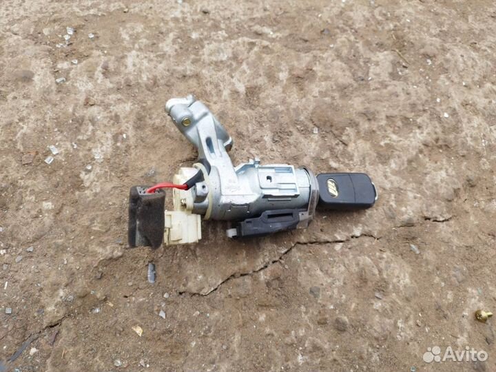 Замок зажигания Lifan X60 2014 S3704100