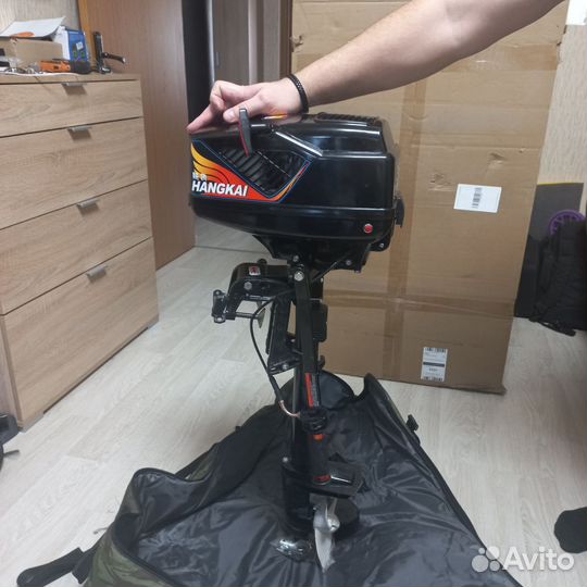 Лодочный мотор