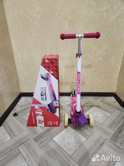 Самокат Reaction JOY 2.0