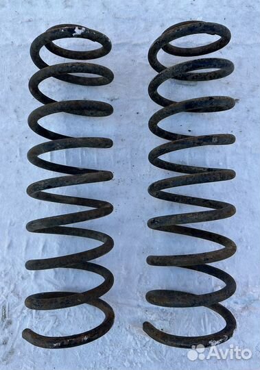 Передние пружины Jeep Grand Cherokee ZJ, ZG