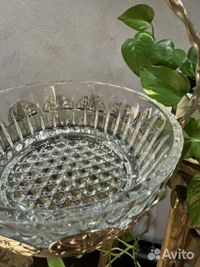 Ваза на ножке конфетница, ваза цветное стекло СССР