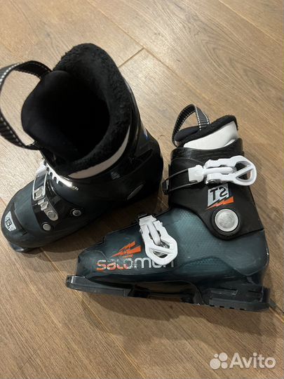 Детские горнолыжные ботинки Salomon T2 р-р 20 246