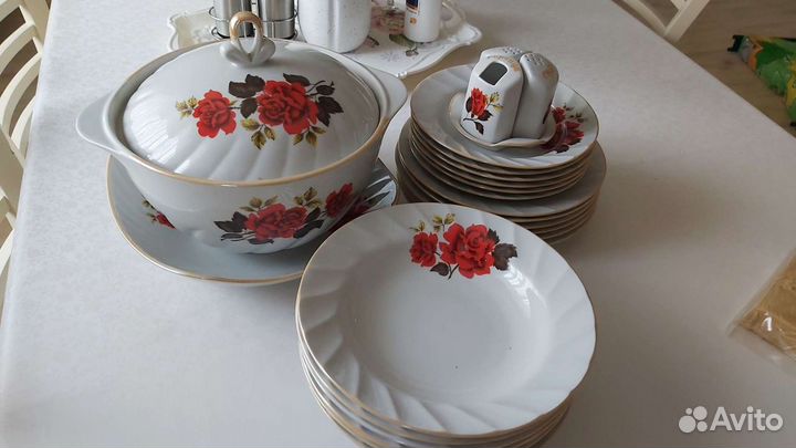 Набор столовой посуды б/у