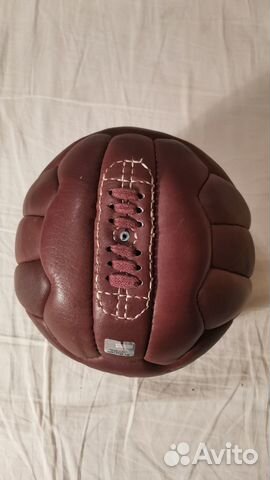 Мяч футбольного клуба Барселона