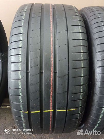 Pirelli P Zero PZ4 295/40 R20 110Y