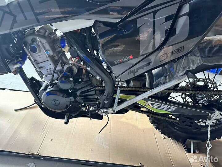 Мотоцикл Kews NB300