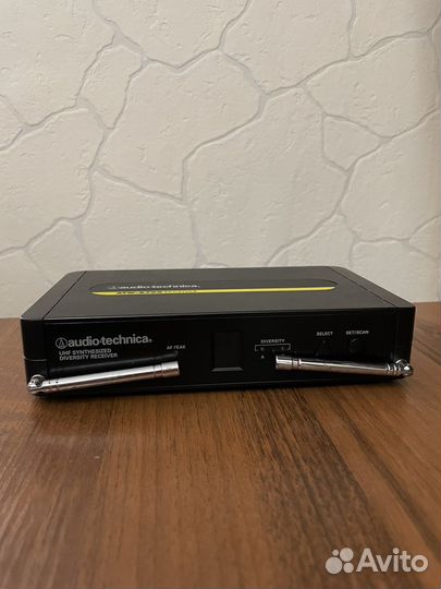 Audio-technica ATW-R700 receiver