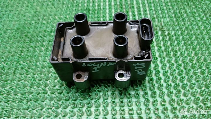 Катушка зажигания Renault Logan 1