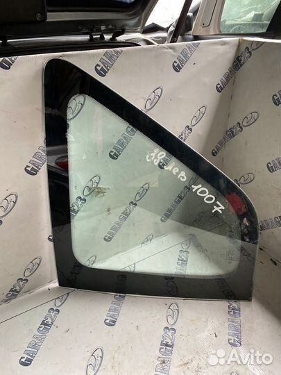 Стекло заднее боковое peugeot 1007