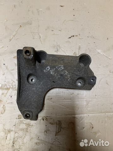 Кронштейн bmw e90