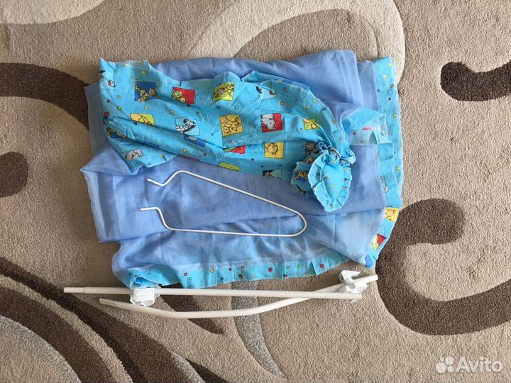 Детская кроватка, матрас, балдахин