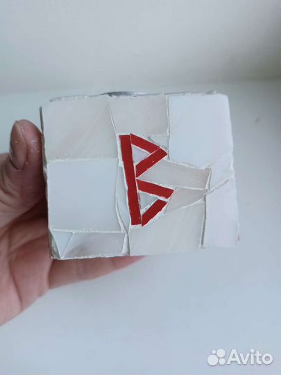 Подсвечник с рунами