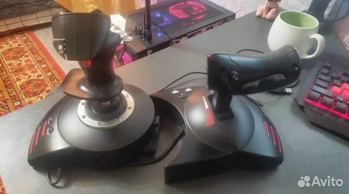 Джойстик Thrustmaster T-Flight Hotas X