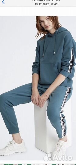 Костюм спортивный женский