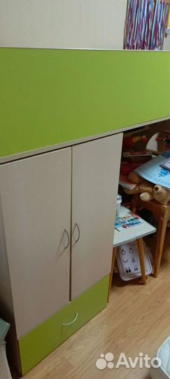 Детская кровать чердак со шкафом б/у