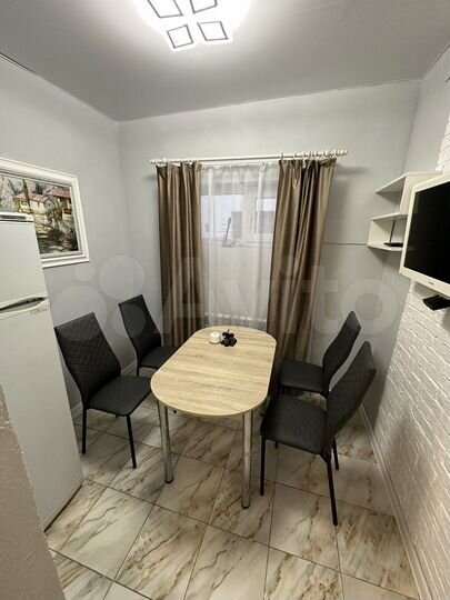 2-к. квартира, 55 м², 2/2 эт.