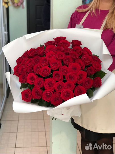 51 роза 50см с бесплатной доставкой Севастополе