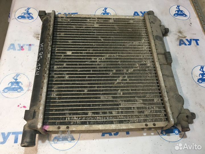 Радиатор основной Мерседес 124