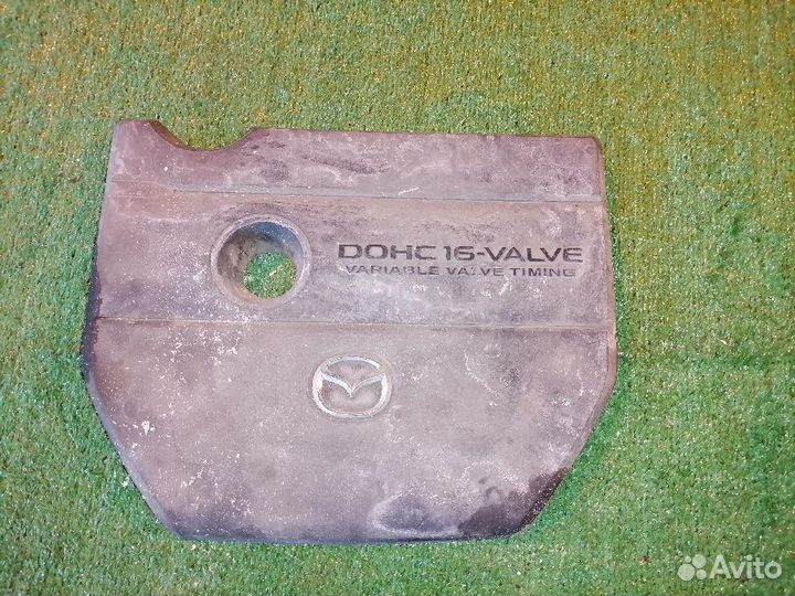 Декоративная крышка двс LF96102F1 Mazda Axela BK b