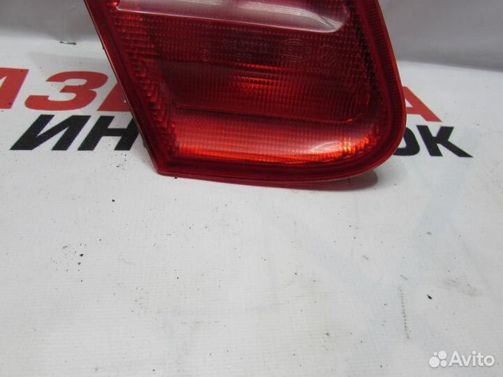 Фонарь задний внутренний левый для Mercedes-Benz C