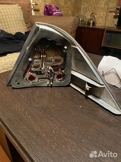 Задний фонарь