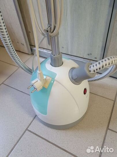 Отпариватель Scarlett SC-GS130S01 белый