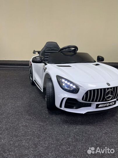 Новый Электромобиль Mercedes AMG GT
