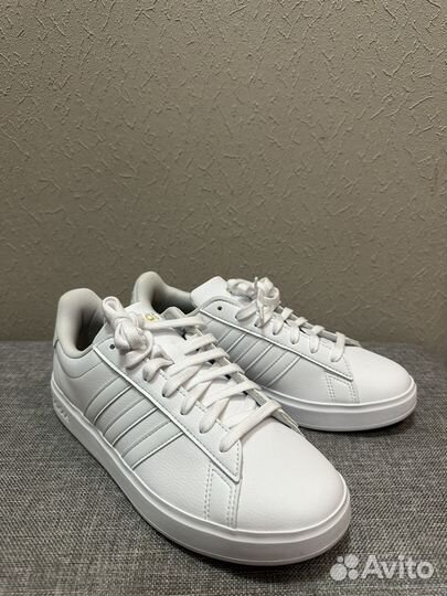 Кеды adidas женские 38,5р новые