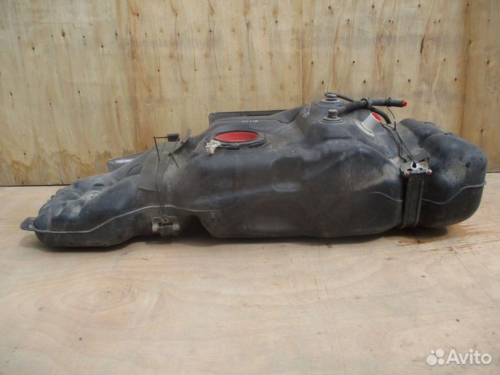 Бак топливный Toyota Hilux 8 (AN120/AN130)