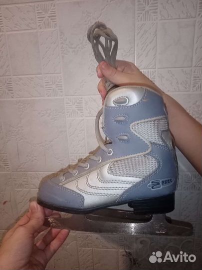 Коньки фигурные