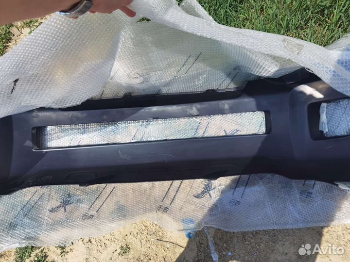 Бампер передний Toyota land cruiser 200