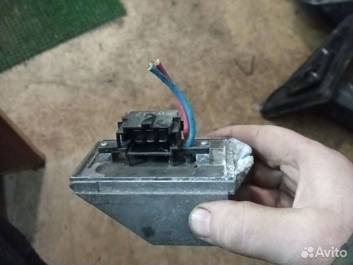 Сеат Ибица 4 резистор отопителя
