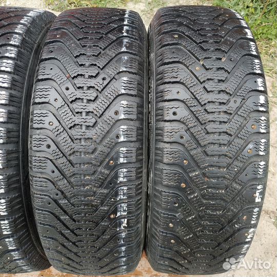 Goodyear UltraGrip 500 185/65 R15 88T