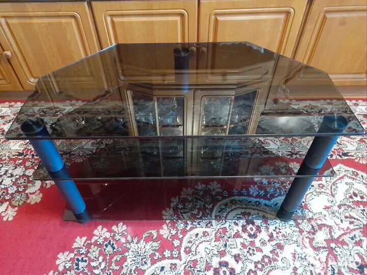 Напольная стеклянная полка