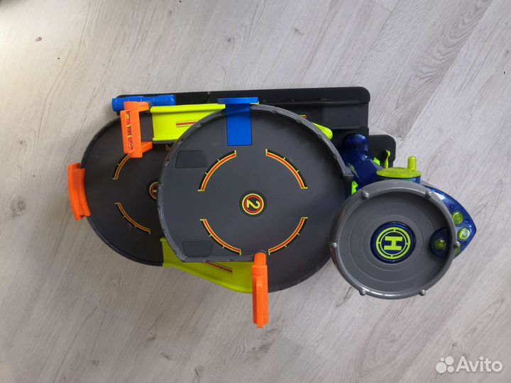 Большой гараж парковка для Hot wheels с лифтом