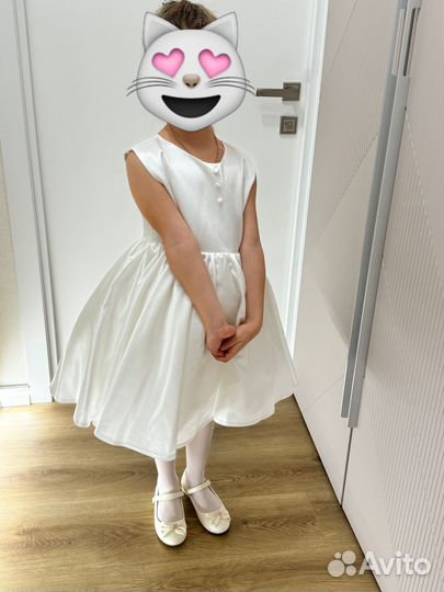 Красивое платье для девочки 116 122 128