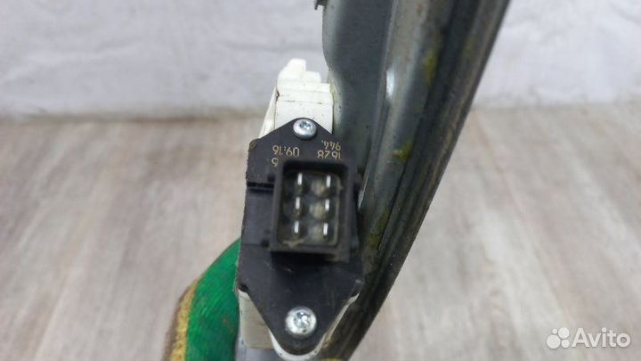 Стеклоподъемник задний левый Opel Vectra C