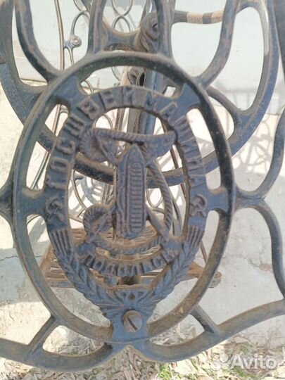 Станина от швейной машины Зингер