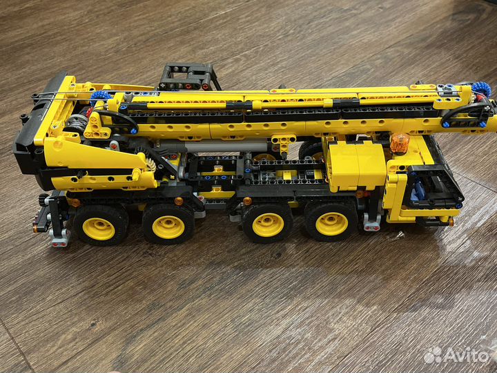 Lego Technic 42108 кран соброный